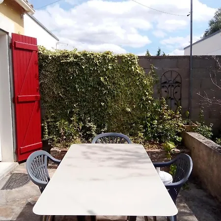 Appart. A 5mns De La Cite Apartment